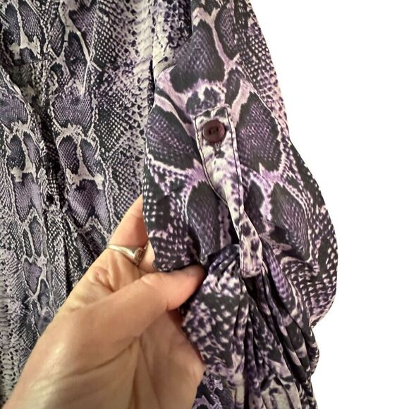 What Goes Around Comes Around Vanessa Purple Silk Snakeskin Top Sz M Whimsygoth - Picture 11 of 16